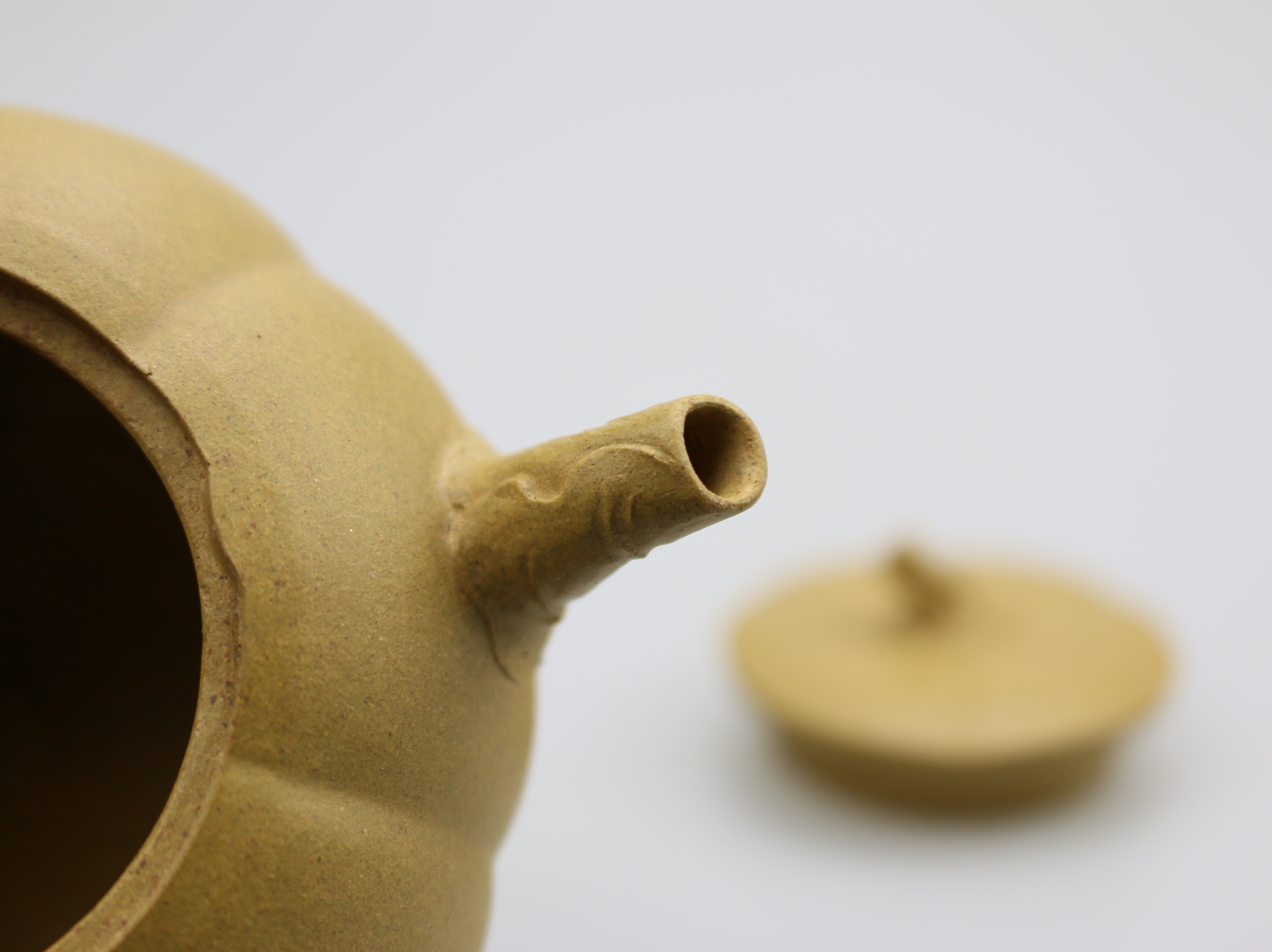 容圆茶仓赏析:张昊宇的紫砂艺术杰作