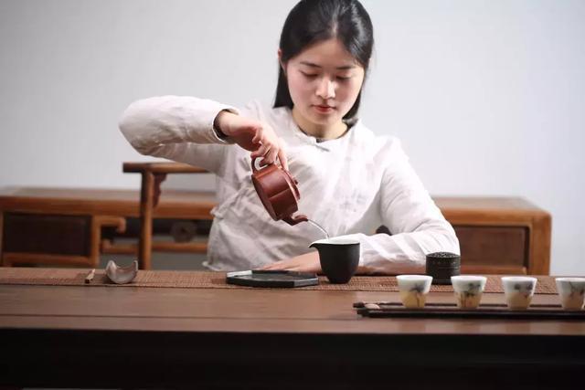 仿古如意壶:张琼解读紫砂经典之美
