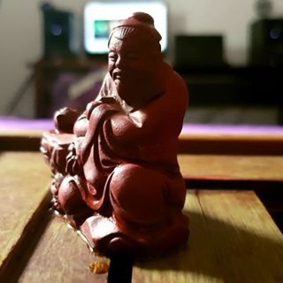 揭秘紫砂艺人杭起飞:特高温烧制的匠心之作