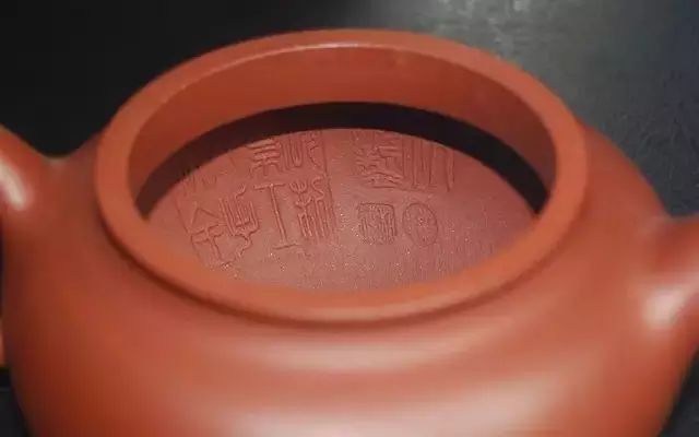 大师杨军保:用原矿大红袍泥打造紫砂壶精品