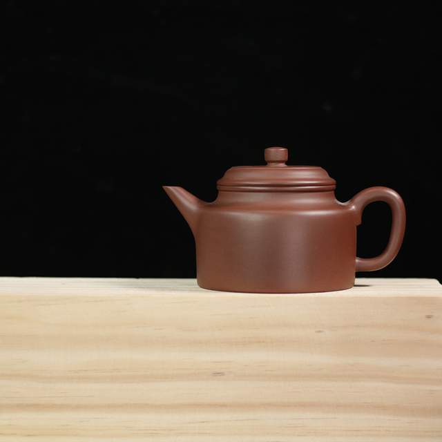 为什么泡茶最好要用紫砂壶？