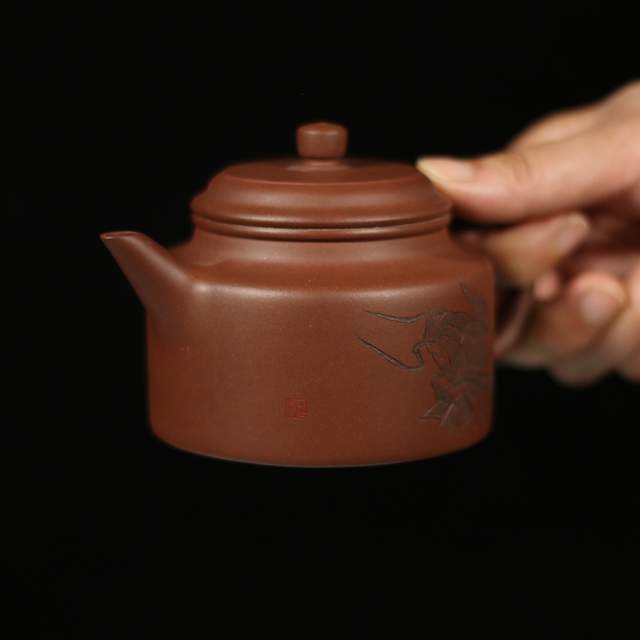 紫砂壶为什么是茶具之首？文人雅士自古以来为何极为喜好紫砂壶？