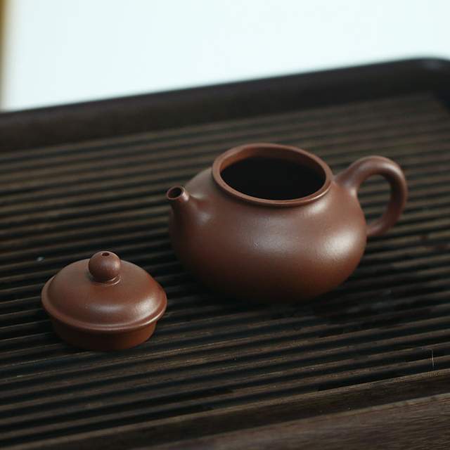 喝茶的朋友为什么一定要选择紫砂壶？